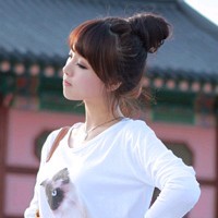 可爱的女生QQ头像_喜欢躺在你的怀中
