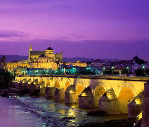 ������ŷ��������ռ��ز�_���еĳǱ�