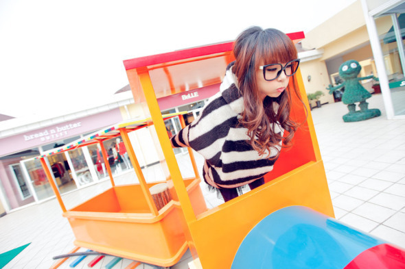 QQ�ռ�Ů���ز�_����ʱ�з��