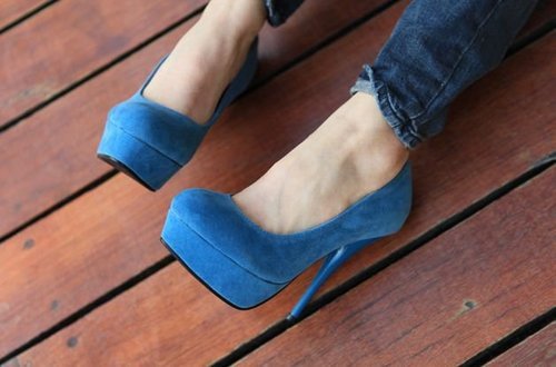 ���������Ů��_�߸�Ь�⾳QQ�ռ�ͼƬ�ز�