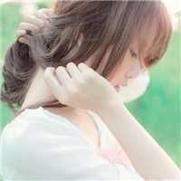 ���±�д���ǵİ���_�˸�ִ��Ů��QQͷ��