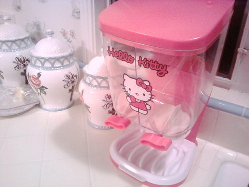 ��������kitty�� QQ�ռ�Ψ��ͼƬ�ز�