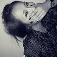 ��������ͻȻһ�����_�ڰ������QQͷ��