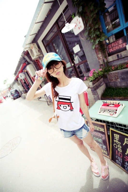 �ڰ���������û��ί��_��������Ů��QQ�ռ�ͼƬ