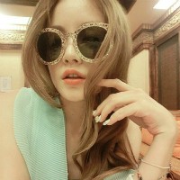 Ư��Ů���ۿ�ͷ���ȫ �����������ı������Ц��