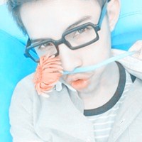 �ÿ��İ���ɫ����ͷ�� ����ɫ����ͷ�񷢲�����