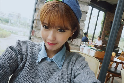 ��첻���ֵ����ƿ�����һ��