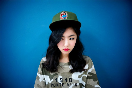 ��첻���ֵ����ƿ�����һ��