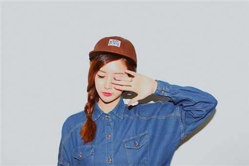 ��첻���ֵ����ƿ�����һ��