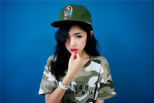 ��첻���ֵ����ƿ�����һ��